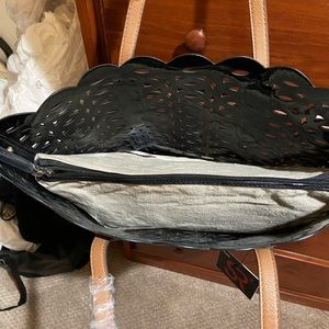 SR2 super fun summer bag